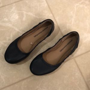 Amazon essential flats